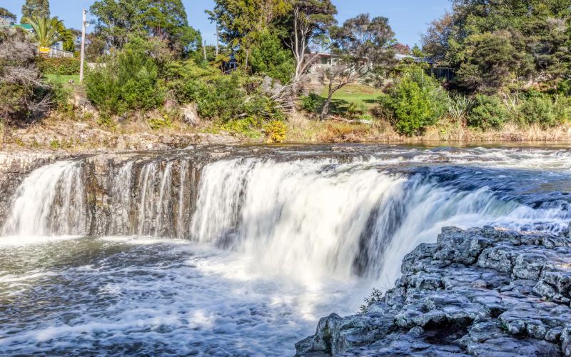 Haruru Falls