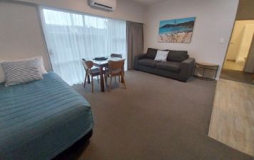 Top Floor 1-Bedroom room